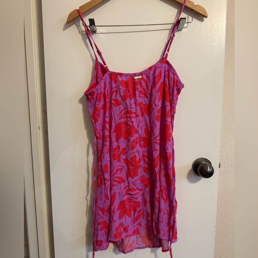 Hot pink summer dress!
